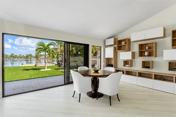 925 STILLWATER DR, MIAMI BEACH, FL 33141 - Image 2fee0149985ca8a241180aa12eba340e/2389914253