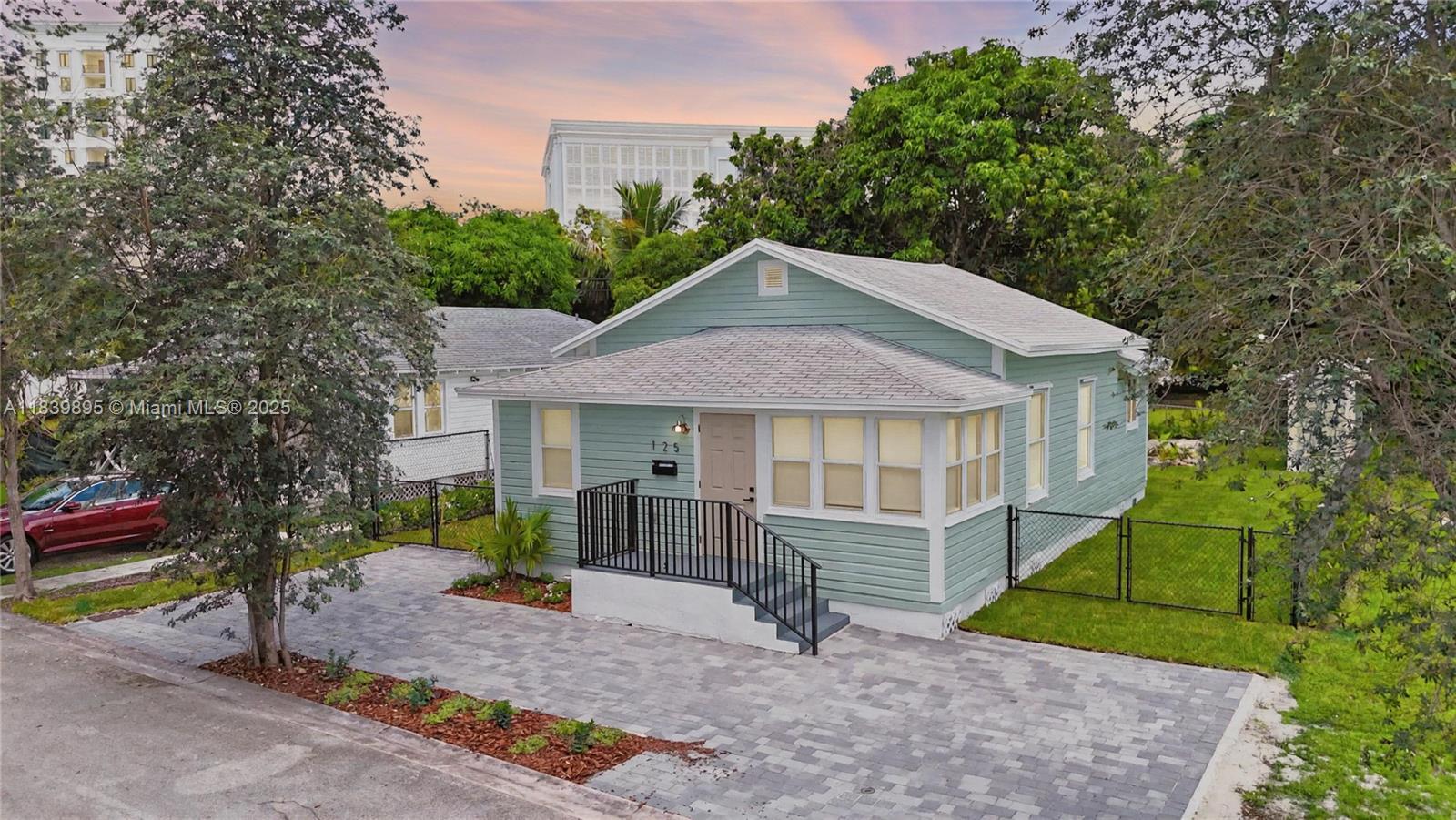 This beautifully remodeled single-family home features brand-new appliances and a spacious 2-bedroom, 1-bath layout in the heart of Coral Gables. Offering 1,050 sq ft of comfortable living space and a fenced-in yard, it’s perfect for those seeking privacy and convenience. Located just moments from top-rated shops, dining, and major roads this is a rare opportunity to live in one of Miami’s most sought-after neighborhoods!