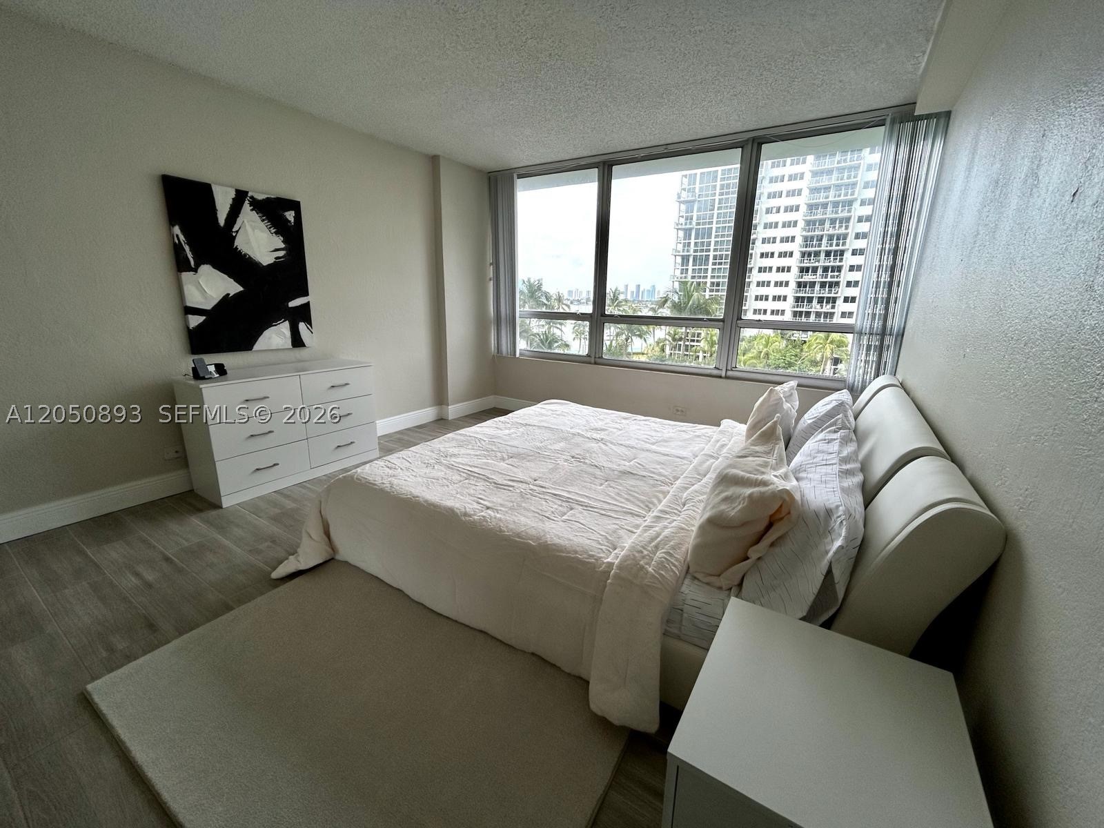 1500 Bay Rd 558S