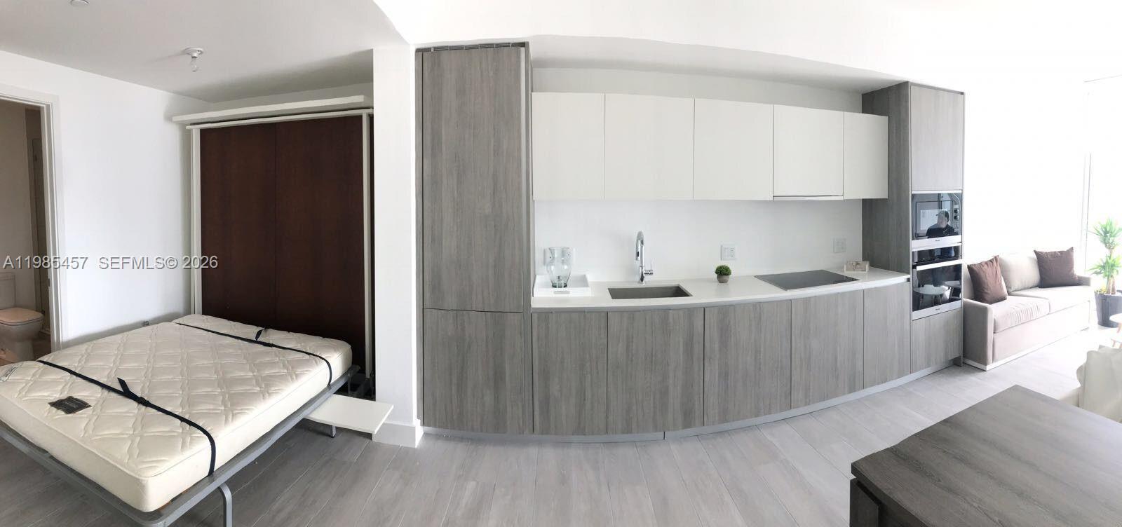 2900 NE 7th Ave 1008