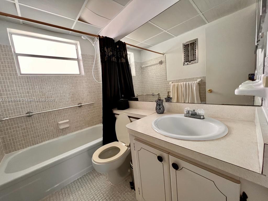 PARK SOUTH TWO INC CONDO - Residential Lease