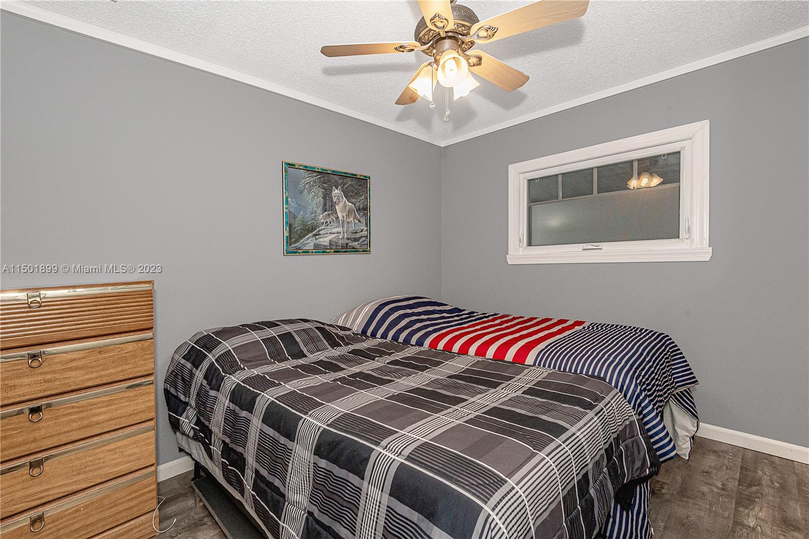 SUNSET LAKE PARK - Residential