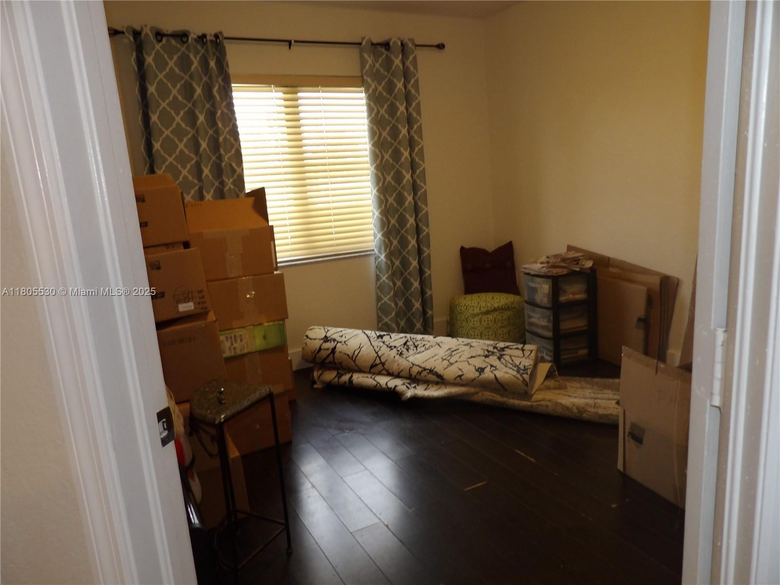 FLAMINGO PARK - Residential