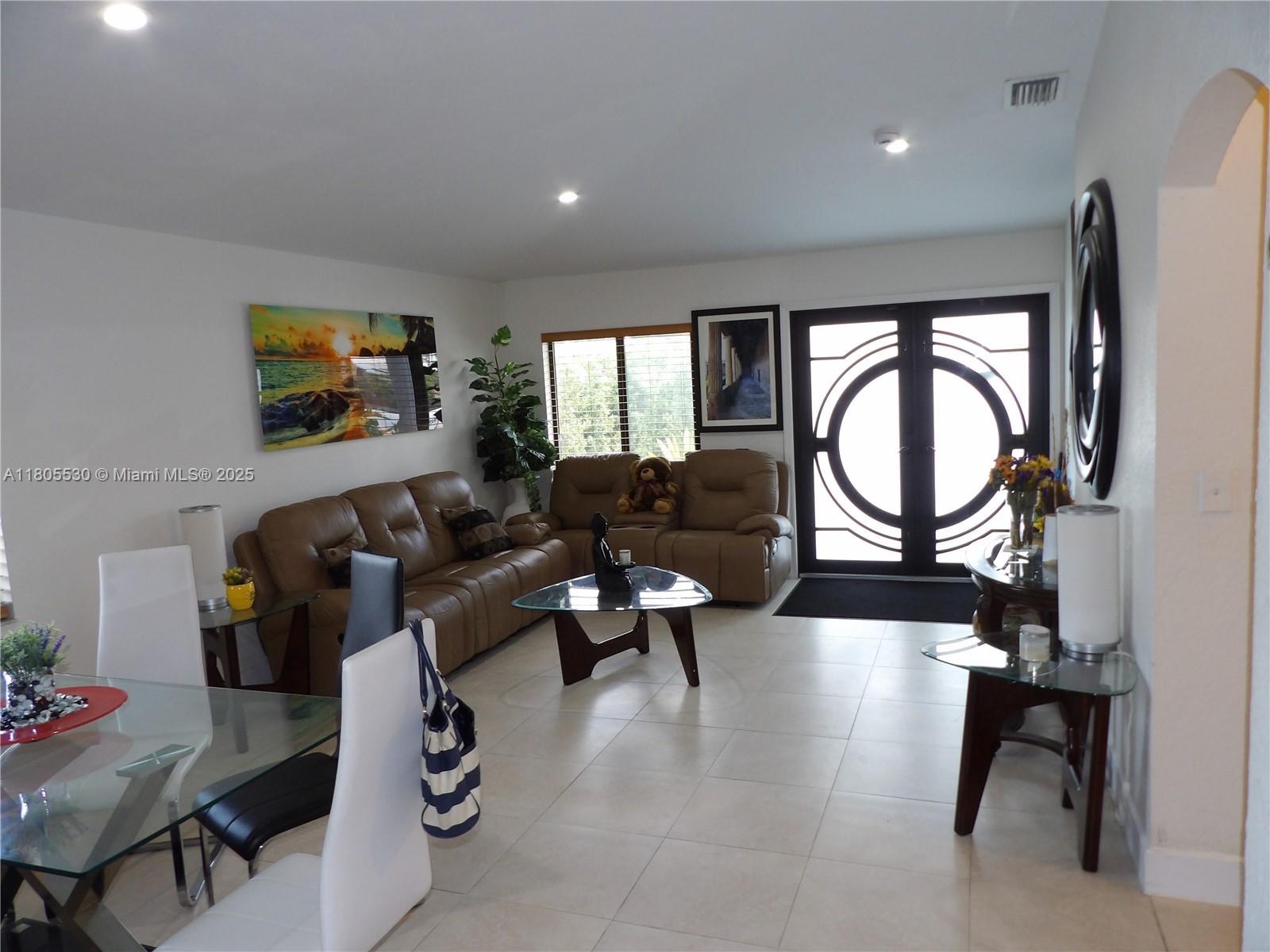 FLAMINGO PARK - Residential