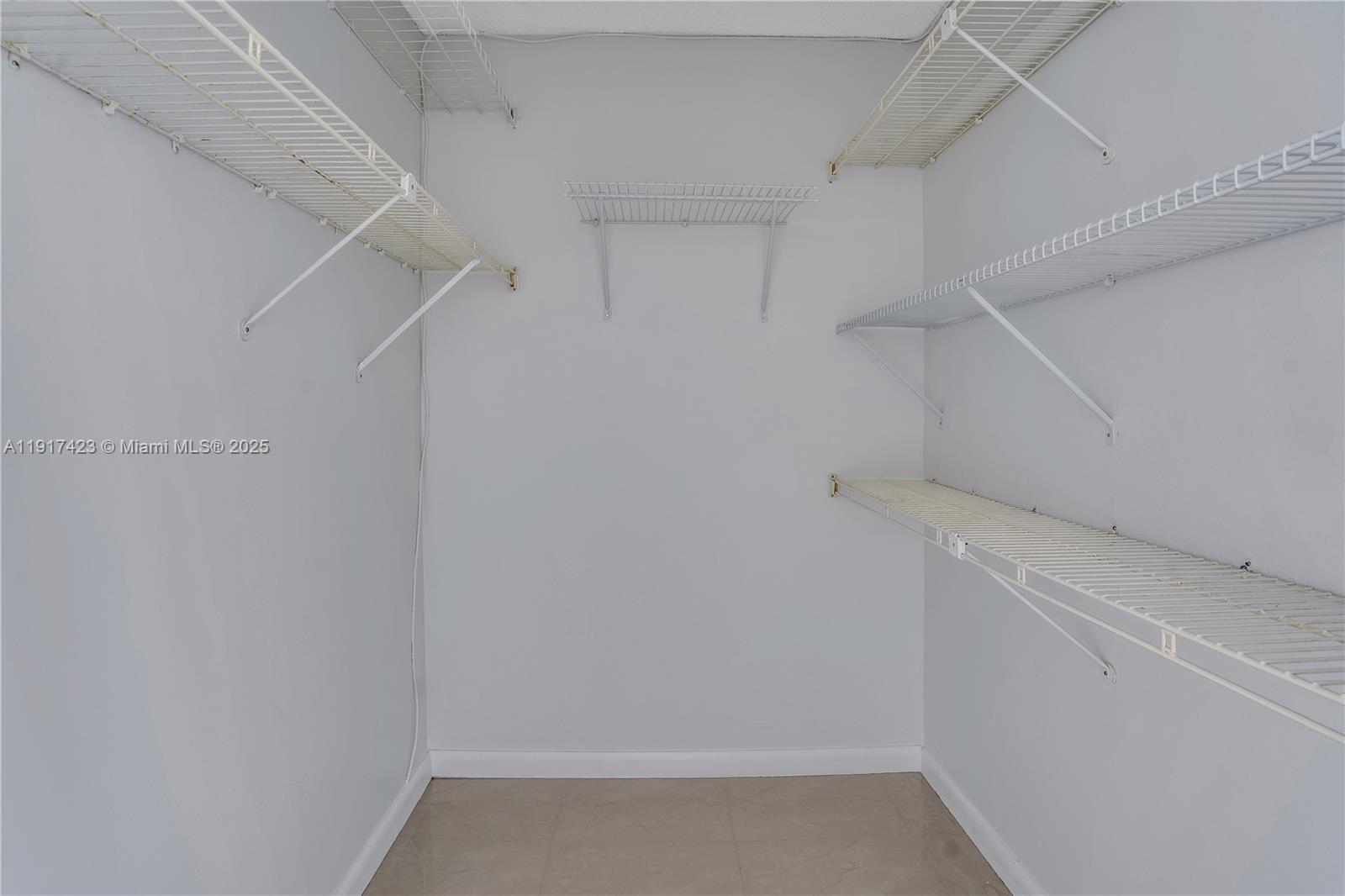 PARK PLACE #3 CONDO - Residential Lease