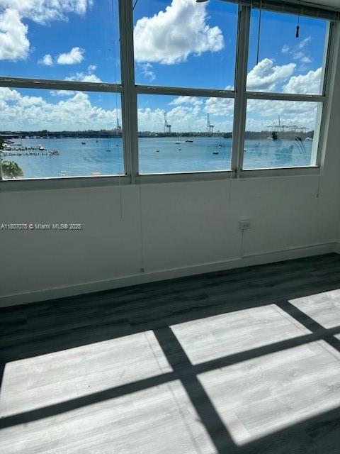 1250 West Ave 6W