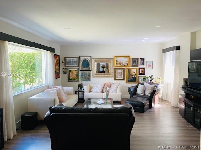 BRICKELL ESTATES - Residential