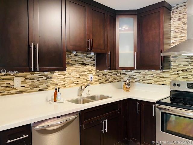 BRICKELL ESTATES - Residential