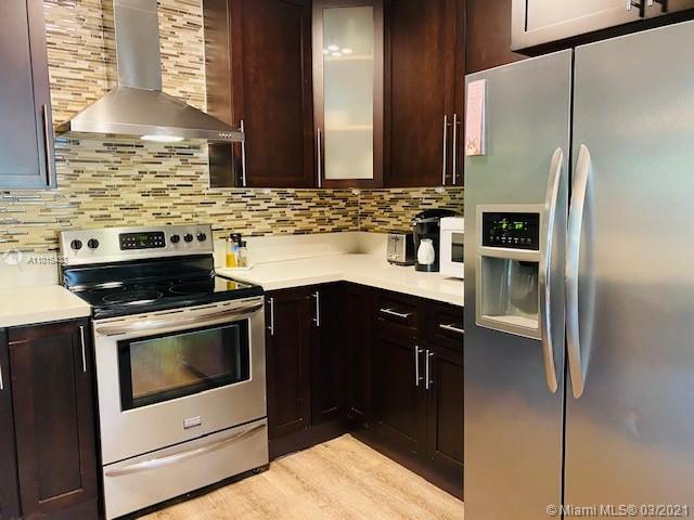 BRICKELL ESTATES - Residential