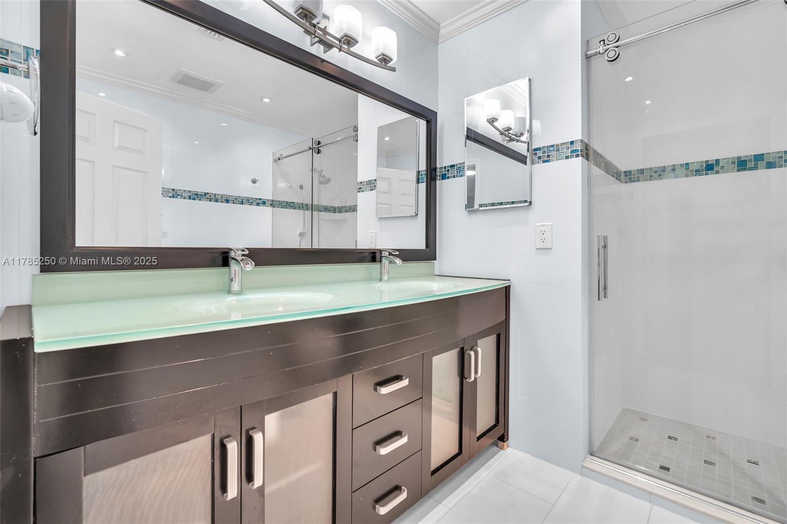 MARBELLA PARK - Residential