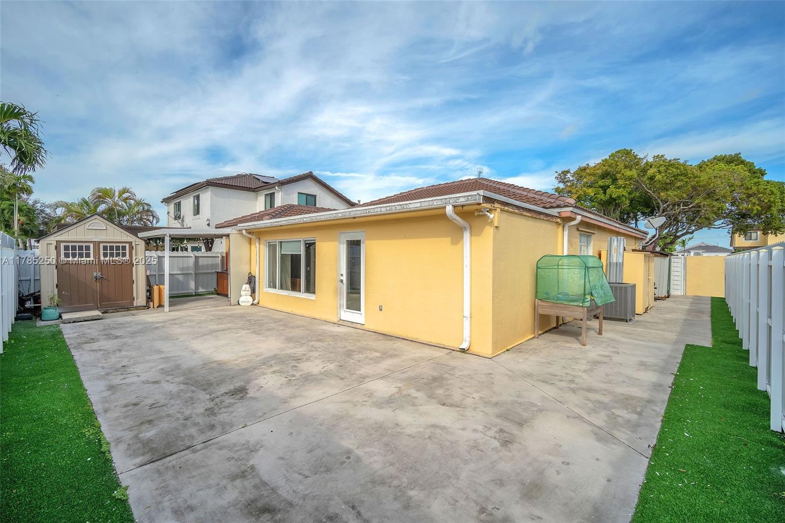 MARBELLA PARK - Residential