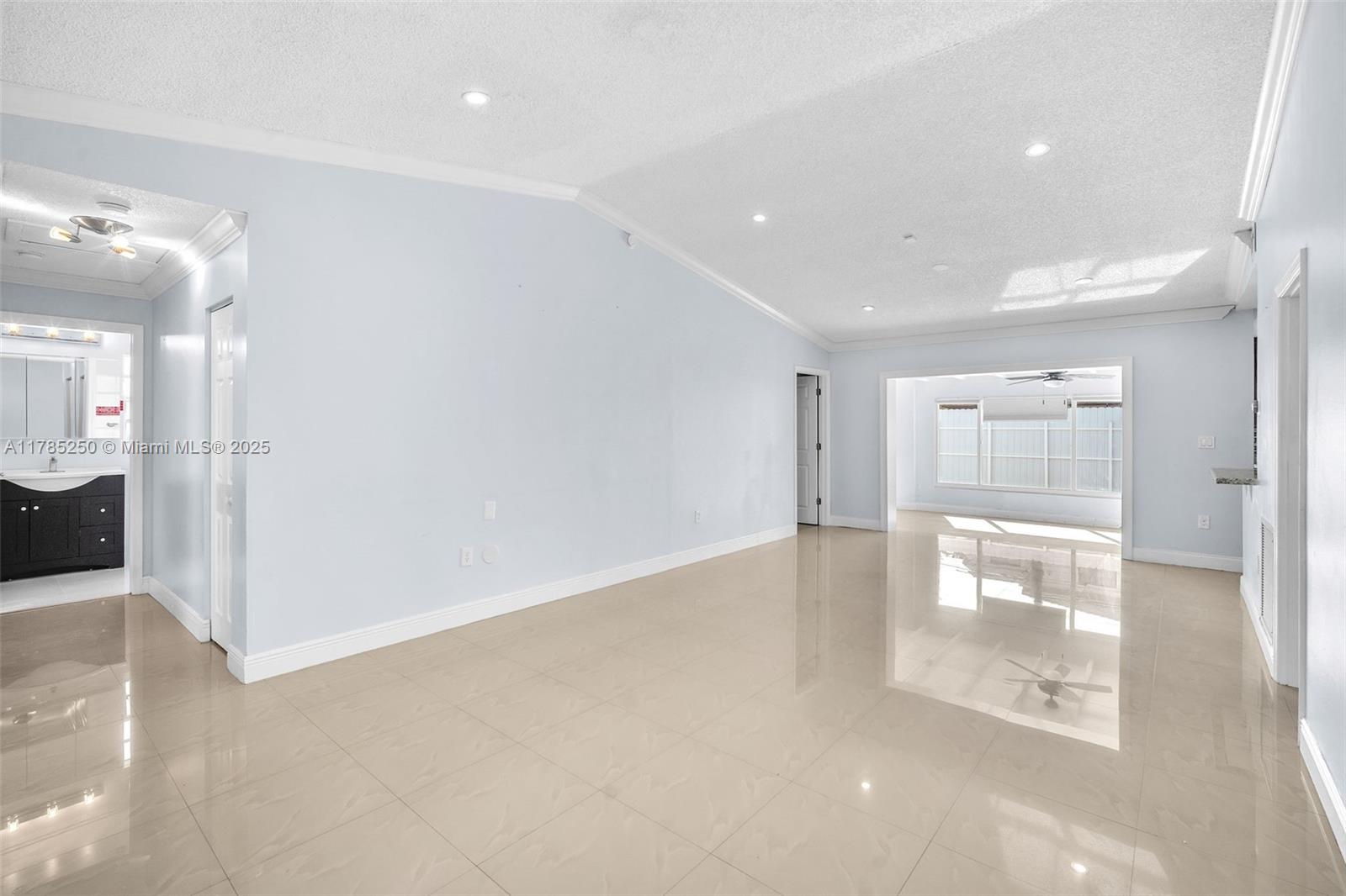 MARBELLA PARK - Residential