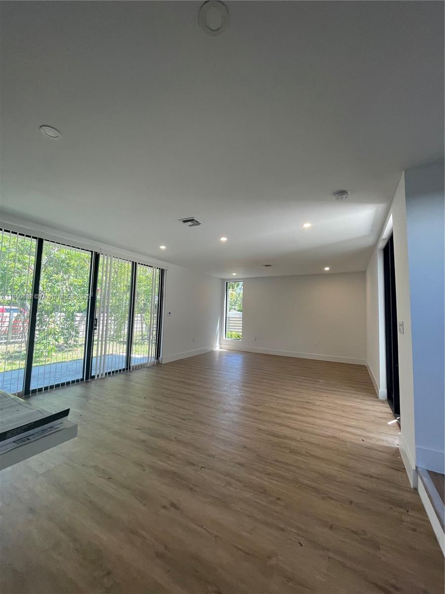 RAILWAY SHOPS ADDN 2ND AM - Residential Lease