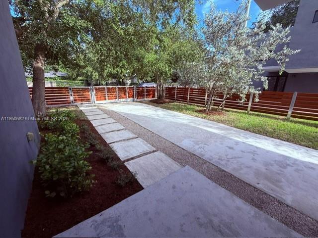 RAILWAY SHOPS ADDN 2ND AM - Residential Lease