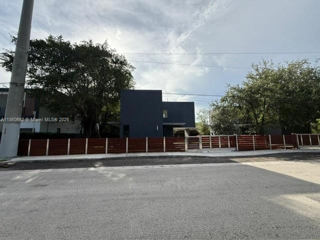 RAILWAY SHOPS ADDN 2ND AM - Residential Lease