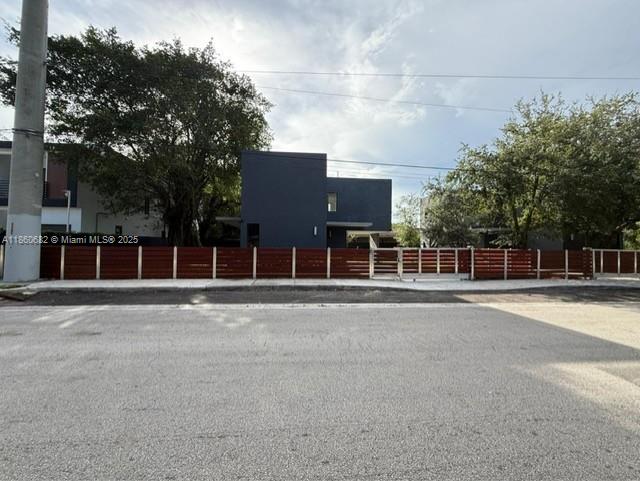 RAILWAY SHOPS ADDN 2ND AM - Residential Lease