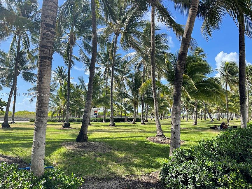 THE DRAKE CONDO - Residential Lease