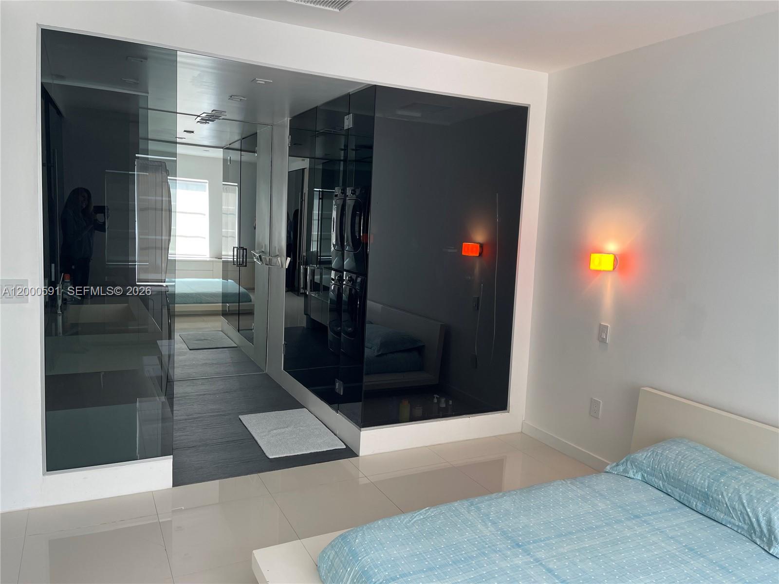 THE DRAKE CONDO - Residential Lease