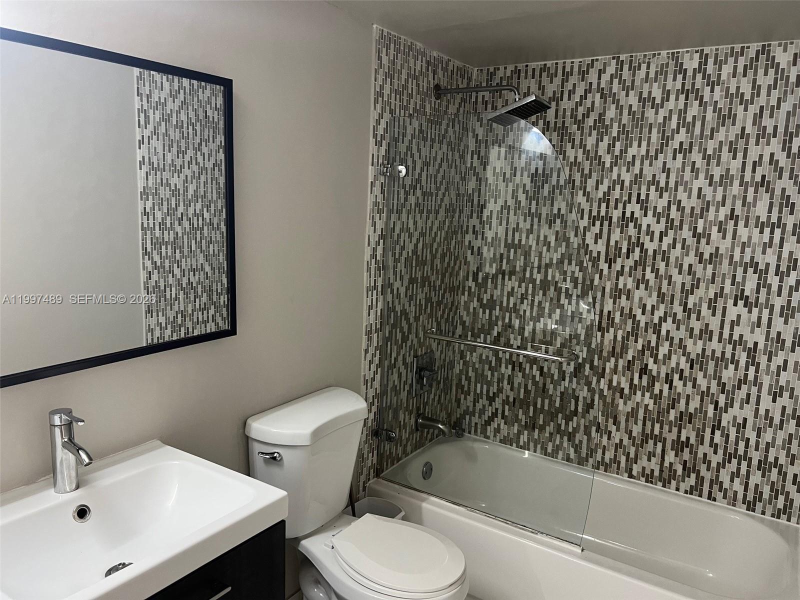 THE YACHT CLUB AT AVENTUR - Residential Lease