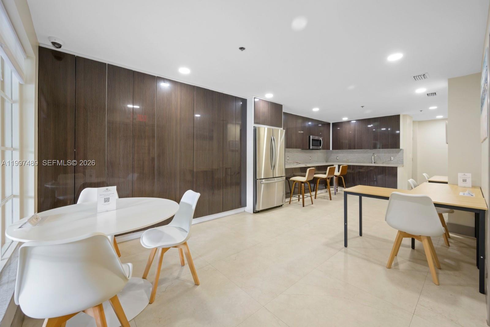 THE YACHT CLUB AT AVENTUR - Residential Lease