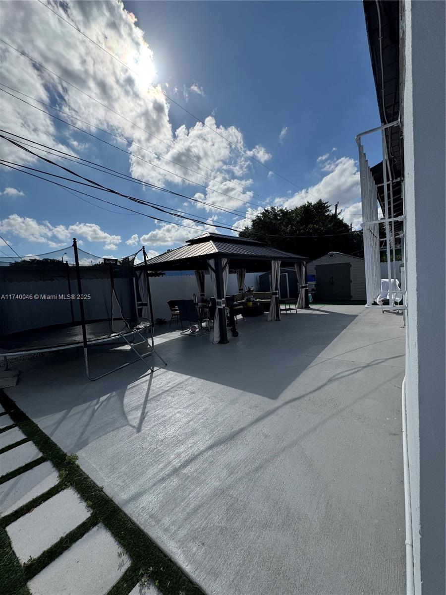 PL OF NORTH HAVEN - Residential
