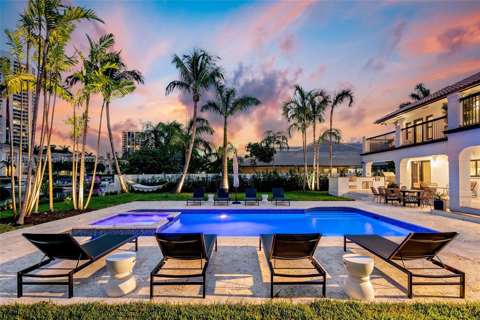 GOLDEN ISLES ESTATES FIRS - Residential