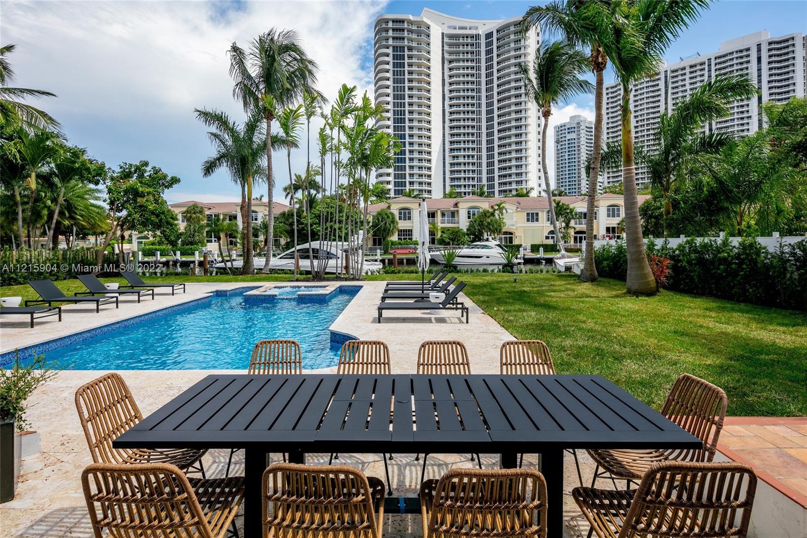 GOLDEN ISLES ESTATES FIRS - Residential