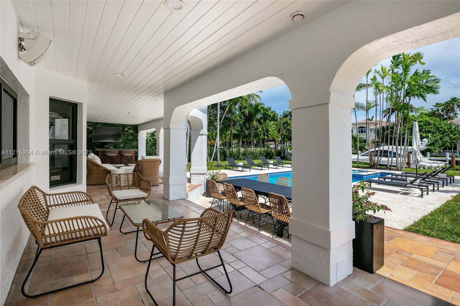 GOLDEN ISLES ESTATES FIRS - Residential