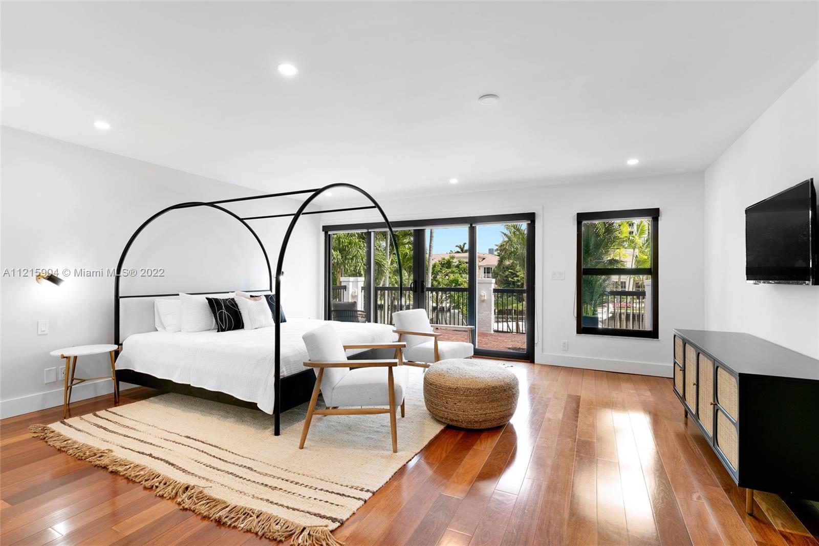 GOLDEN ISLES ESTATES FIRS - Residential