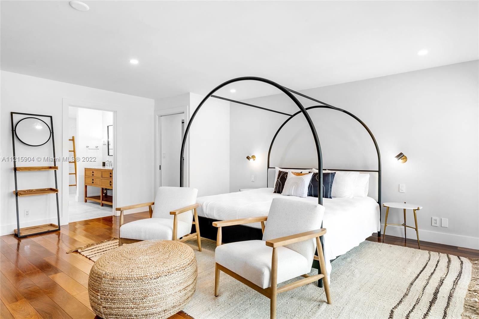 GOLDEN ISLES ESTATES FIRS - Residential