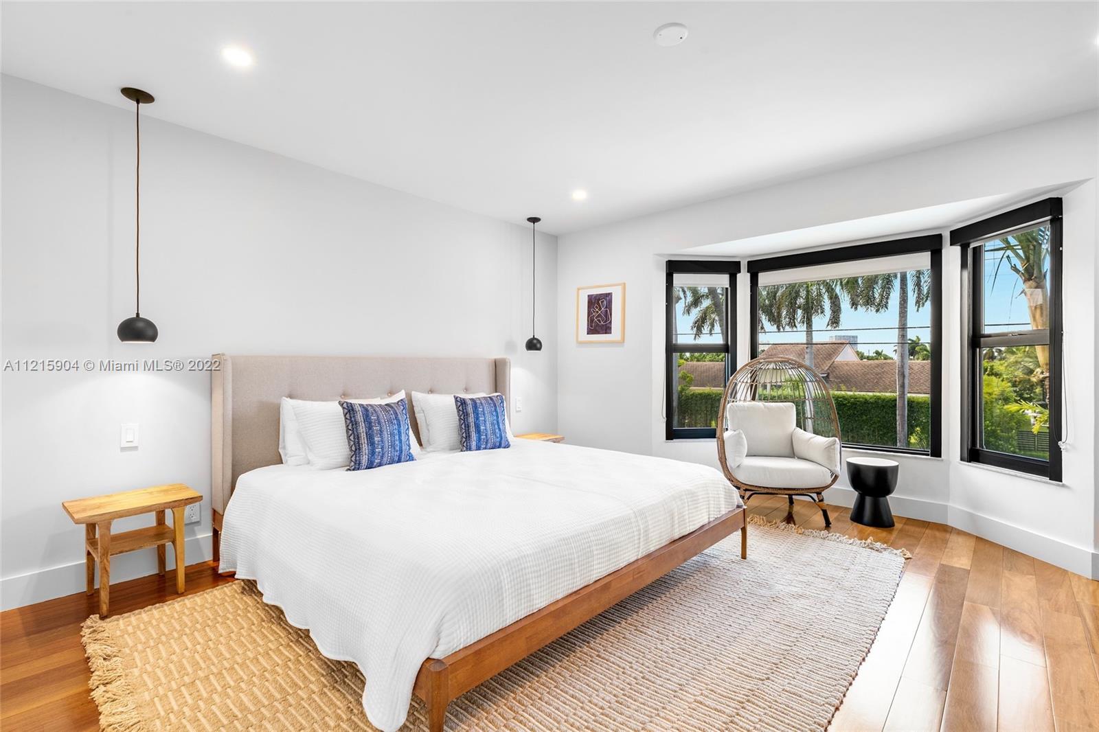 GOLDEN ISLES ESTATES FIRS - Residential