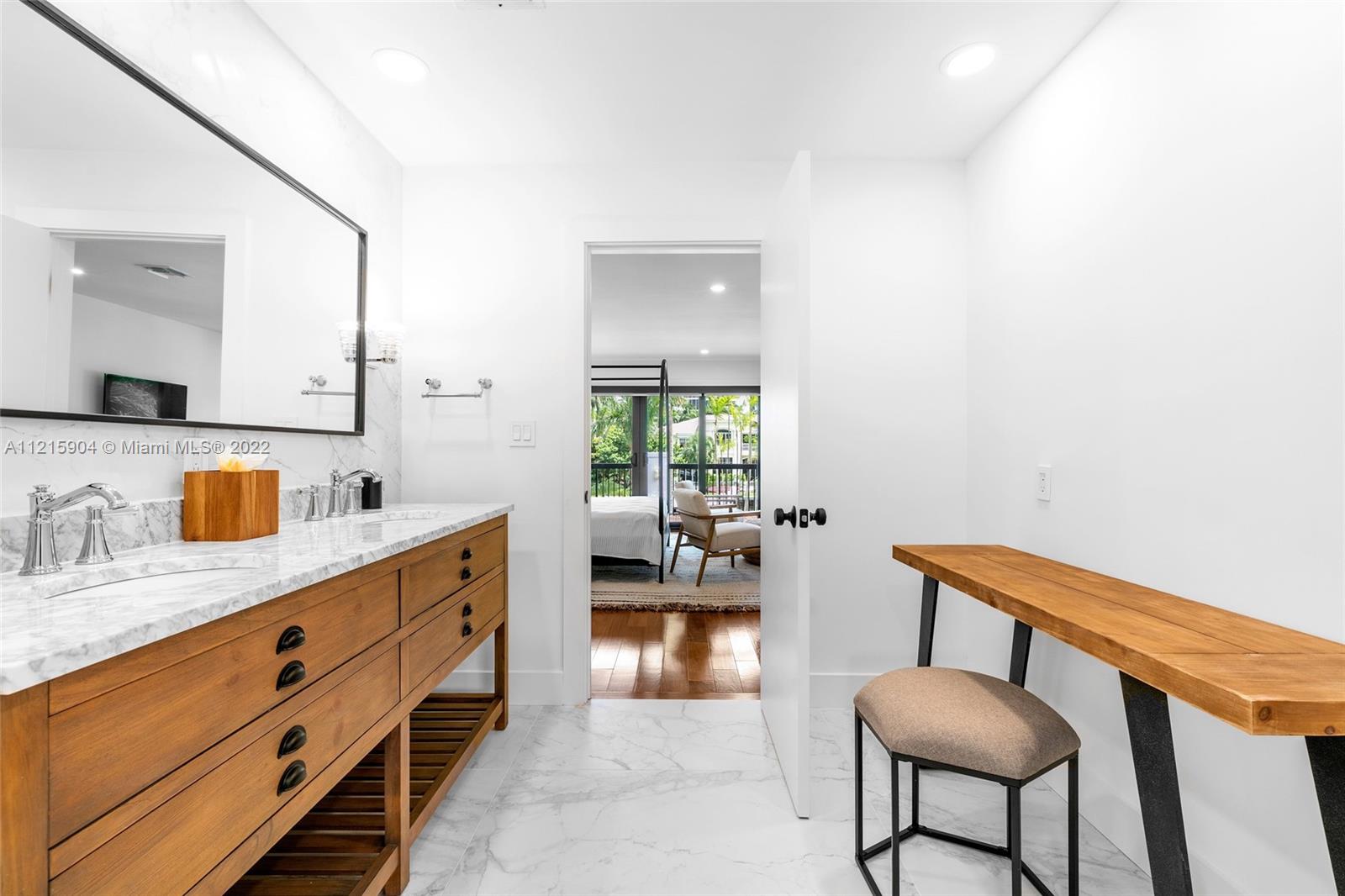 GOLDEN ISLES ESTATES FIRS - Residential