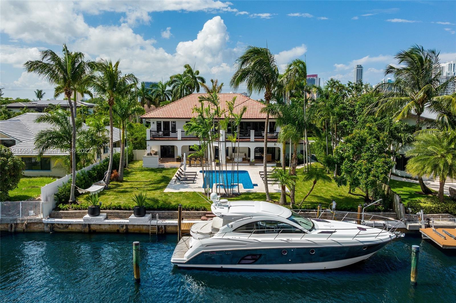 GOLDEN ISLES ESTATES FIRS - Residential