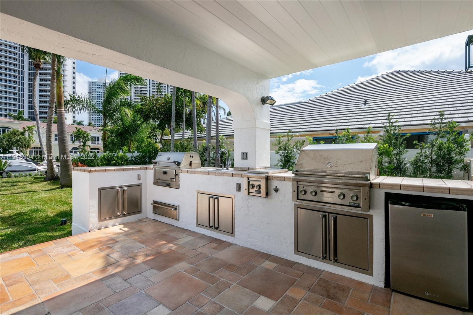 GOLDEN ISLES ESTATES FIRS - Residential