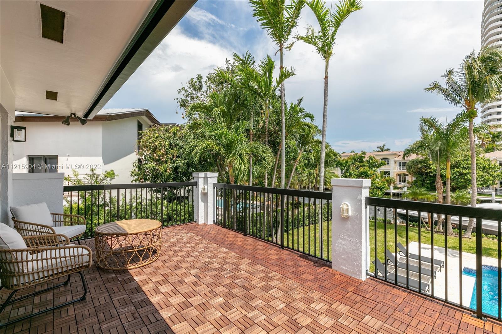 GOLDEN ISLES ESTATES FIRS - Residential