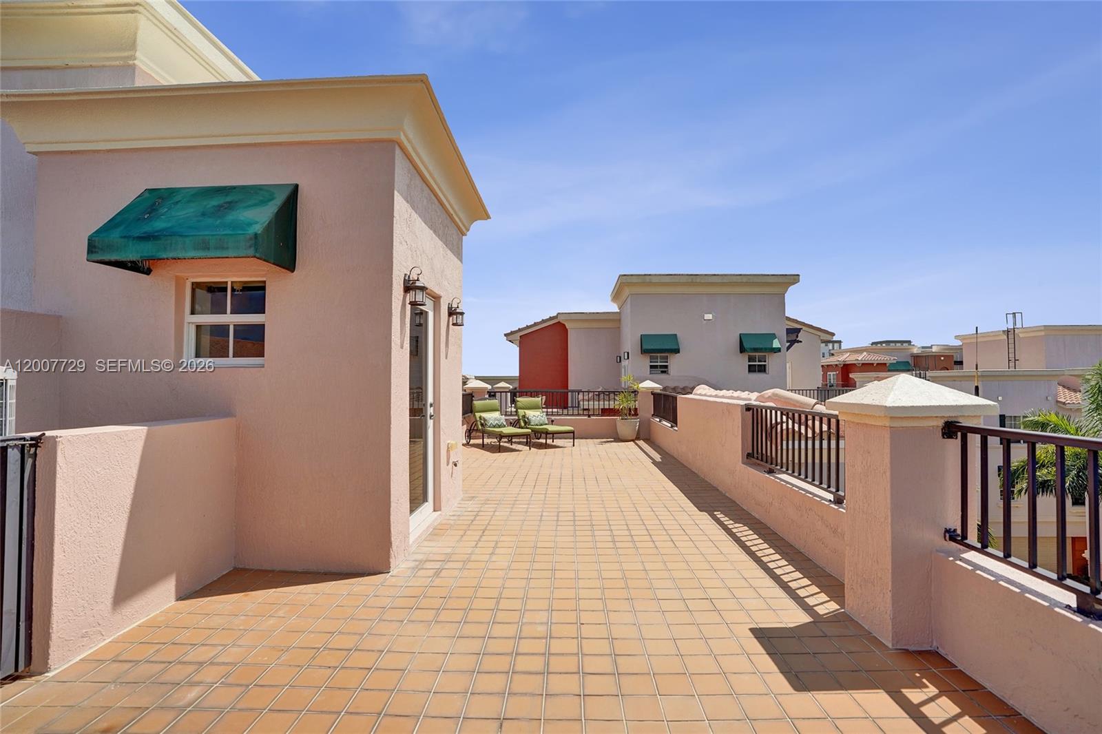 VILLA MEDICI CONDO - Residential