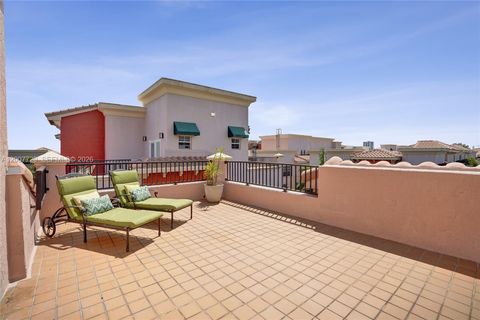 Tiny photo for 1033 NE 17th Way #1201, Fort Lauderdale, FL 33304 (MLS # A12007729)