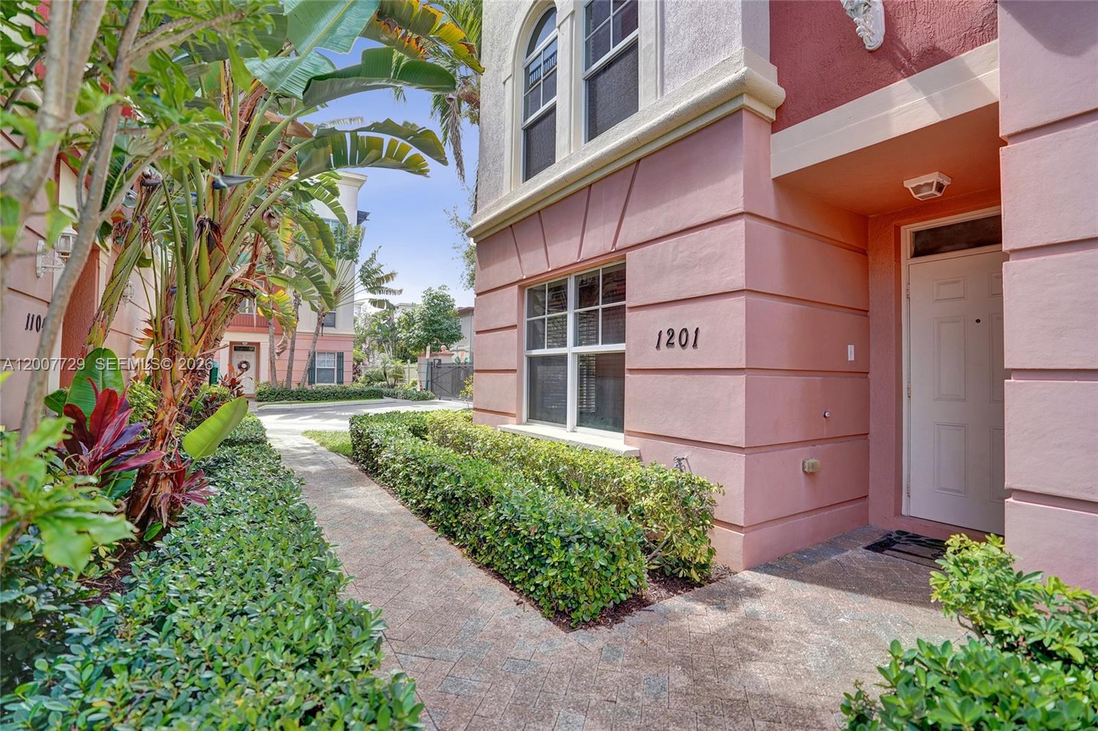 VILLA MEDICI CONDO - Residential