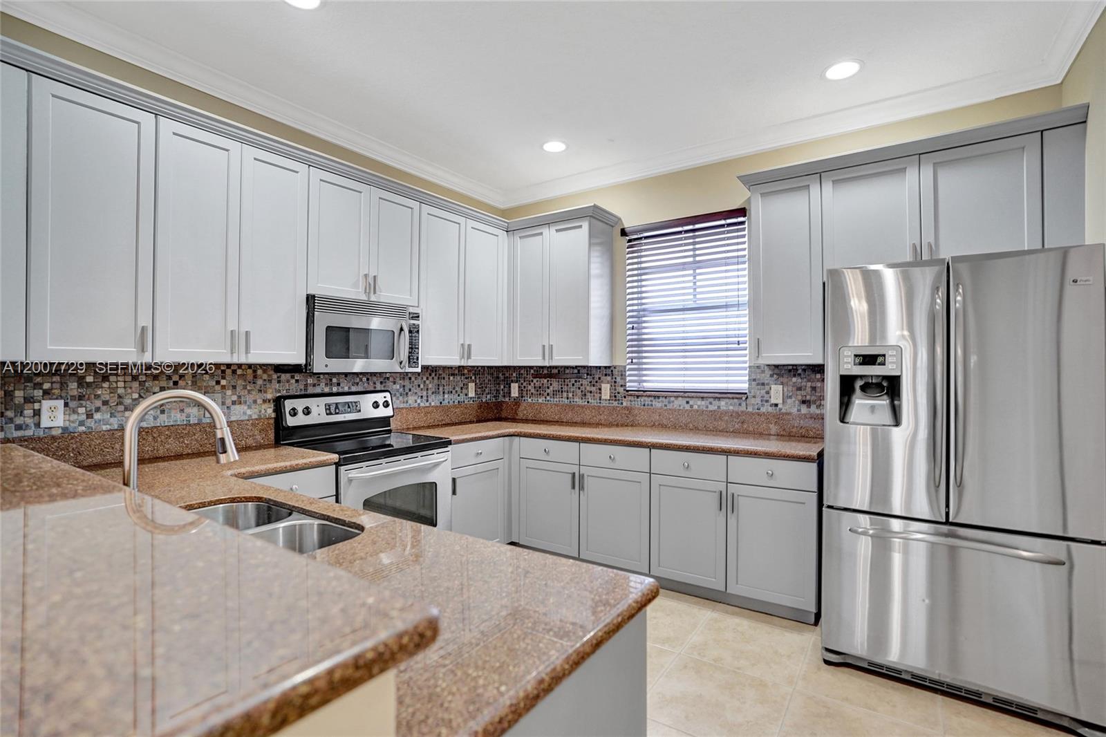 VILLA MEDICI CONDO - Residential