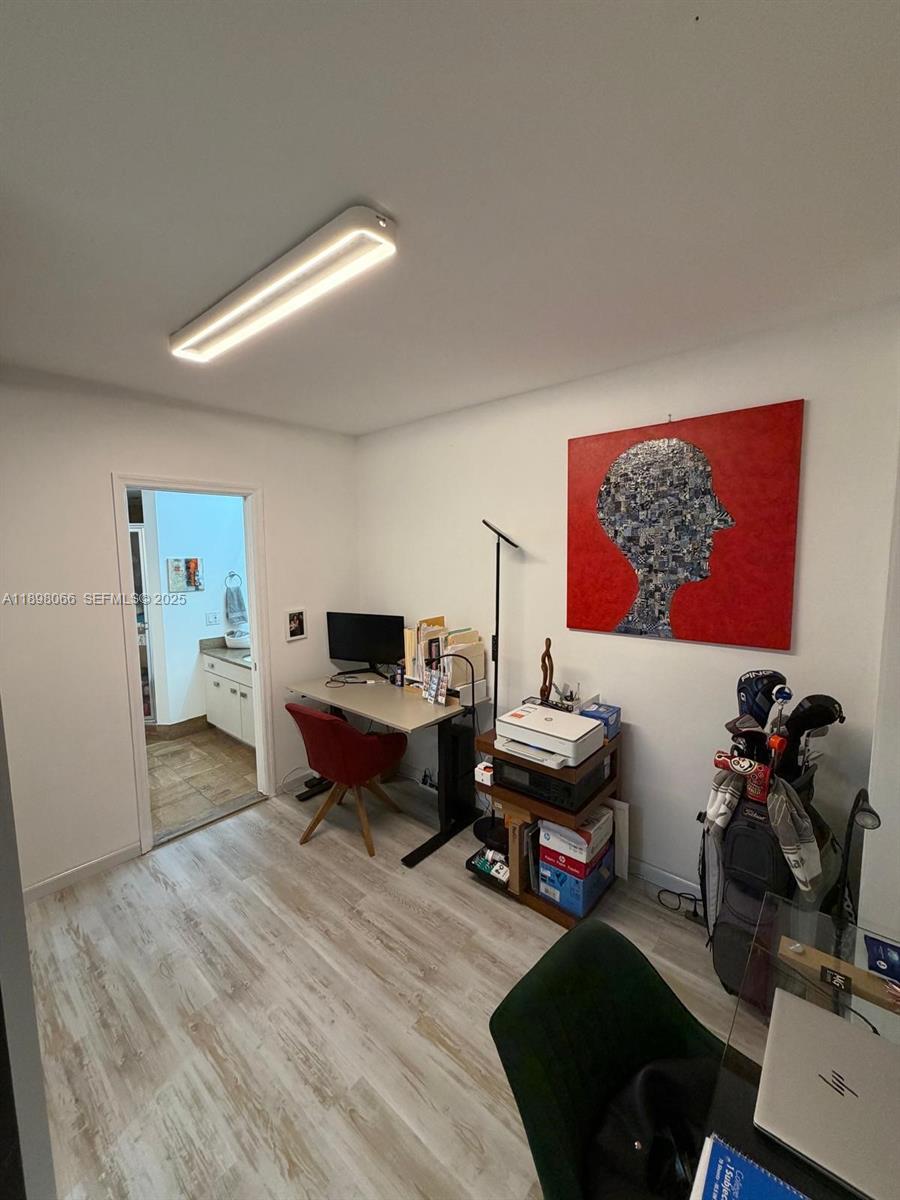 VILLA REGINA CONDO - Residential