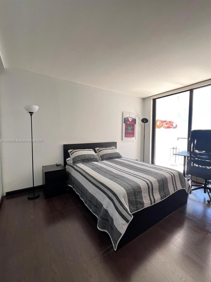 VILLA REGINA CONDO - Residential