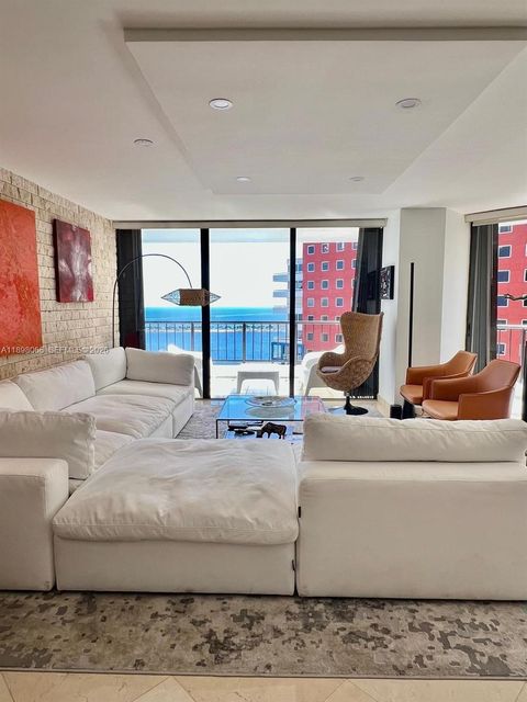 1581 Brickell Ave 2005 Miami FL 33129