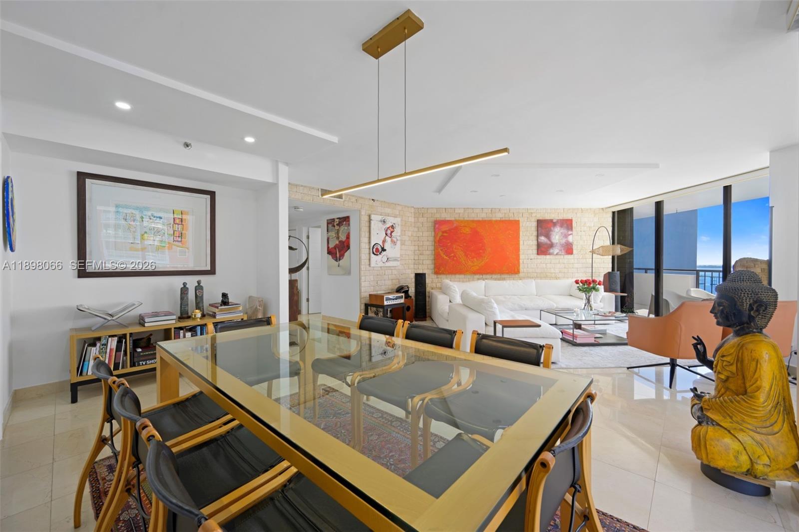 VILLA REGINA CONDO - Residential