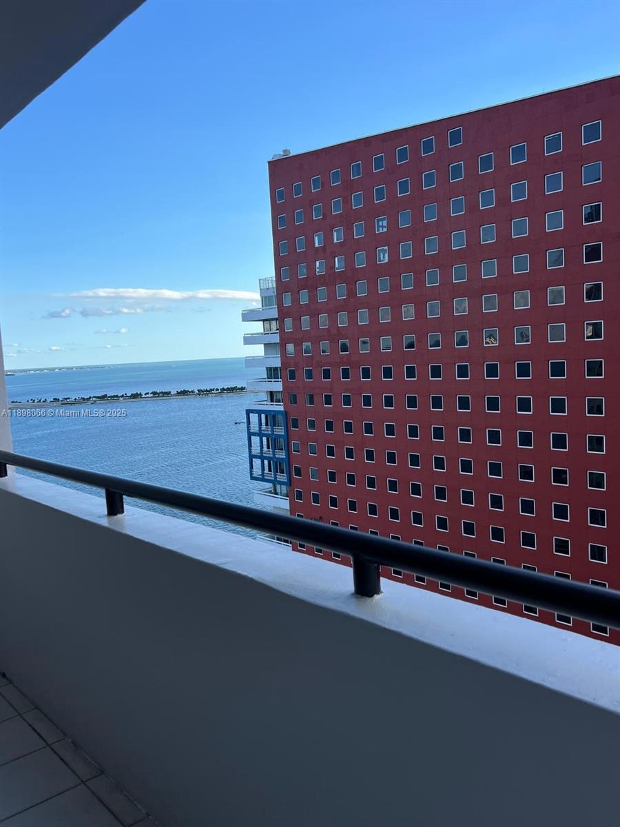 VILLA REGINA CONDO - Residential