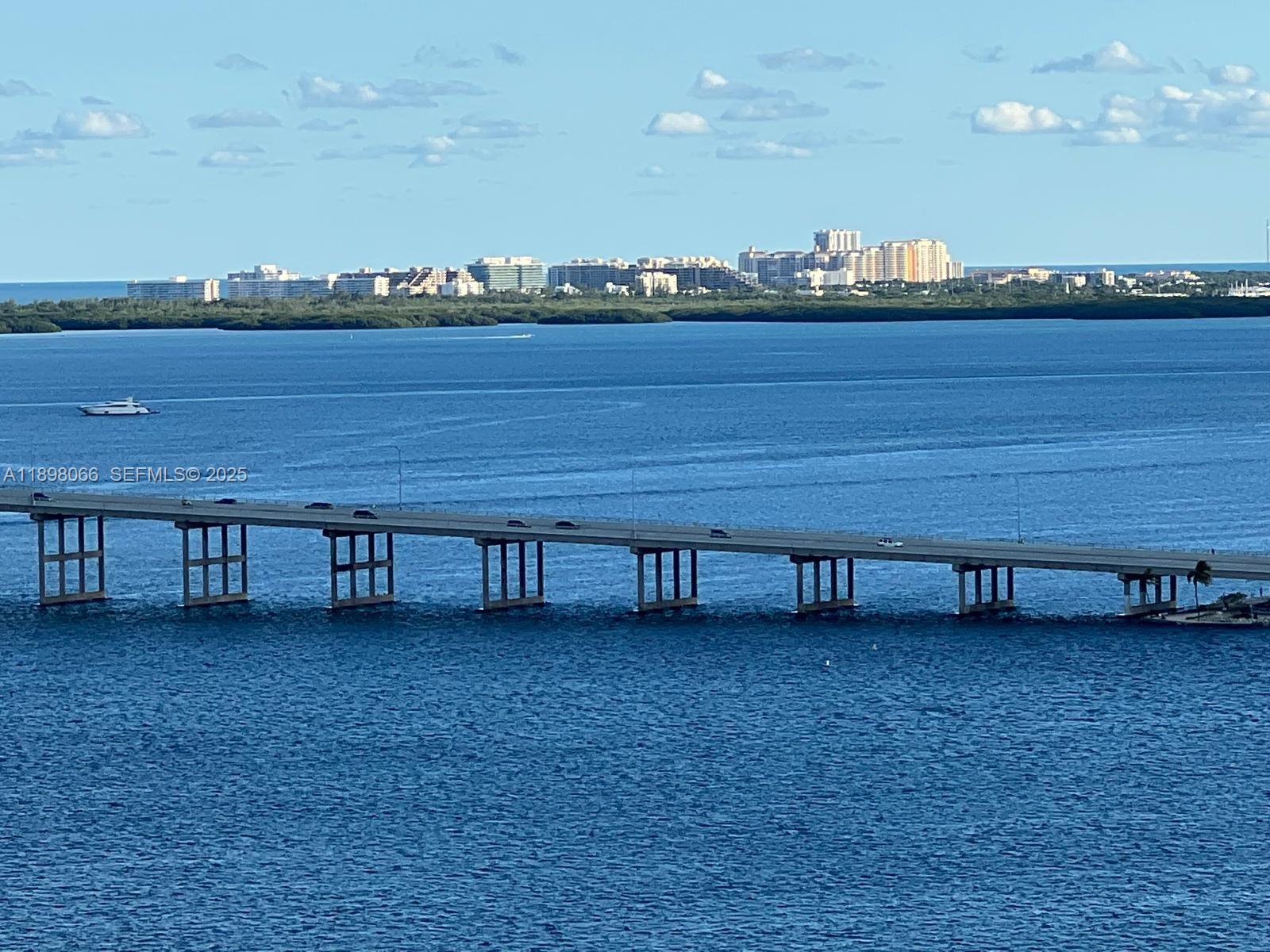 VILLA REGINA CONDO - Residential