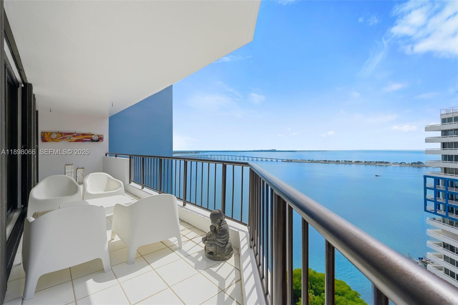 VILLA REGINA CONDO - Residential