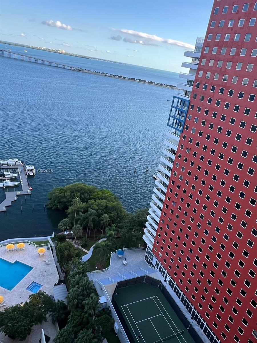 VILLA REGINA CONDO - Residential