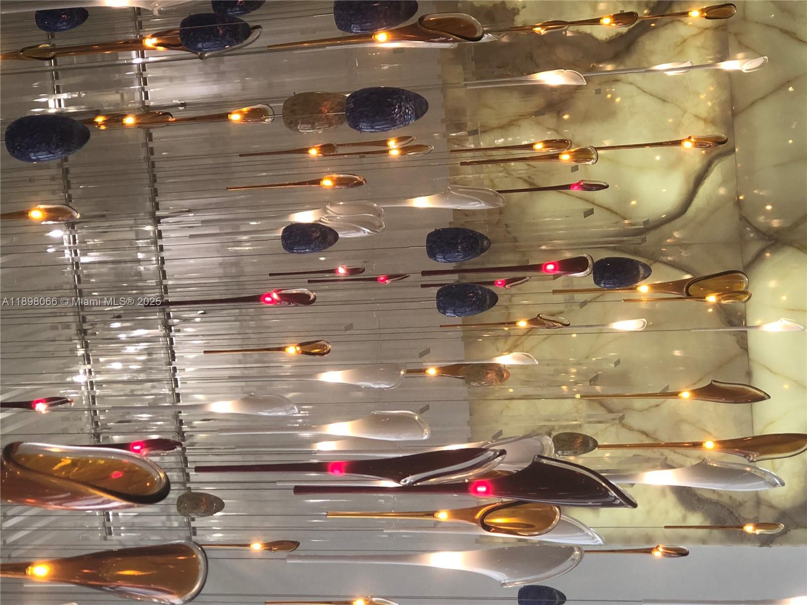 VILLA REGINA CONDO - Residential