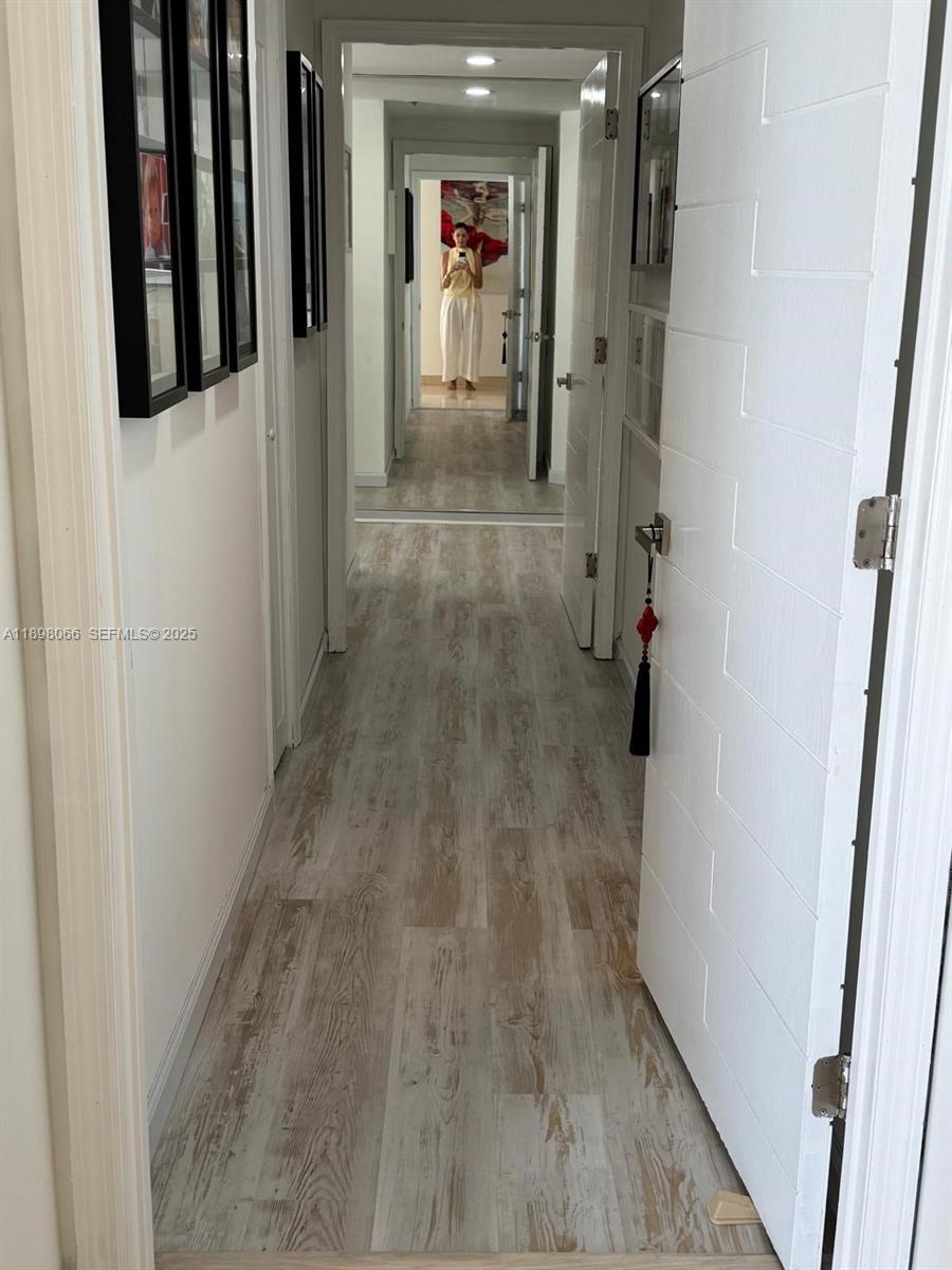 VILLA REGINA CONDO - Residential