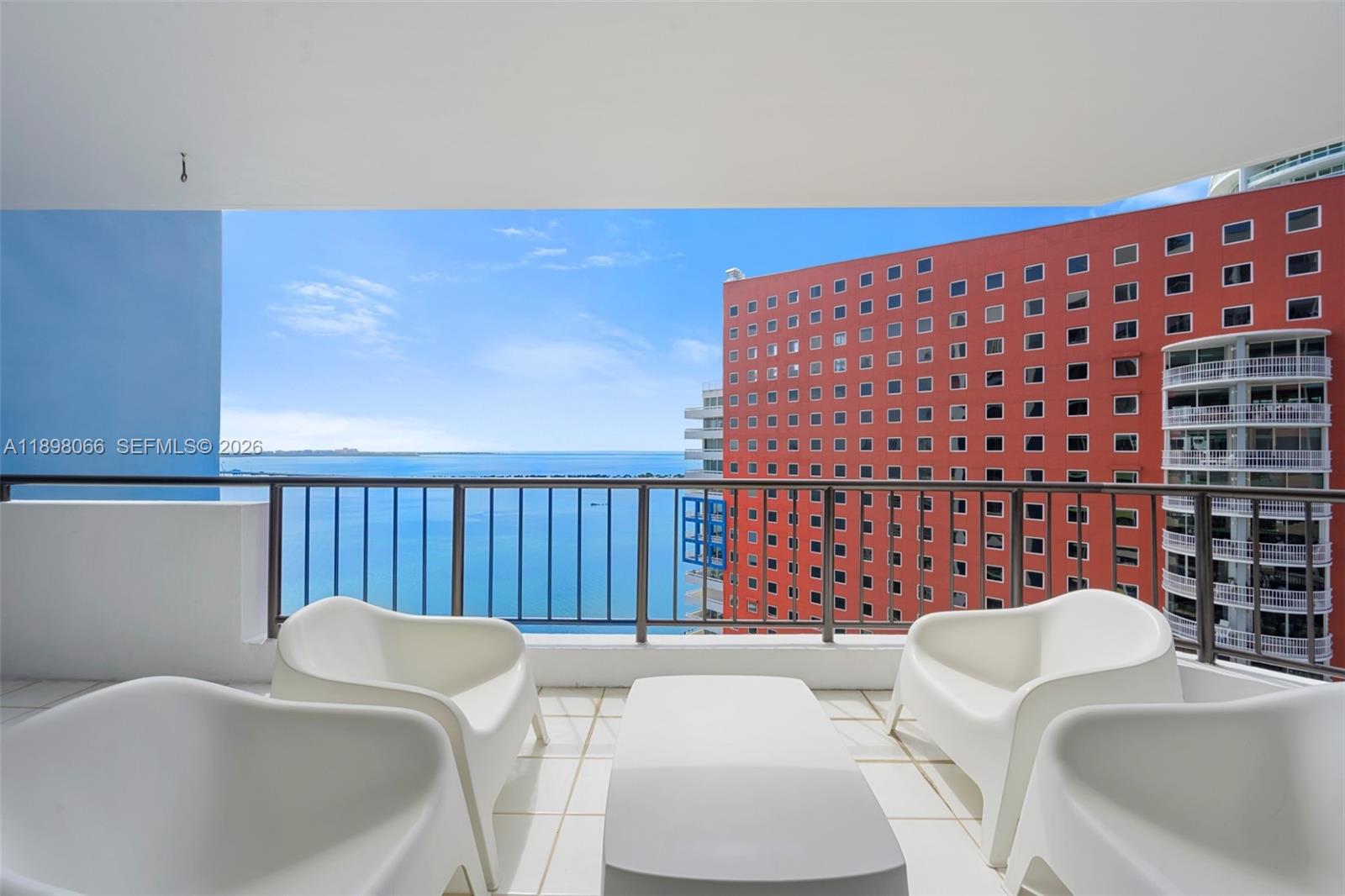 VILLA REGINA CONDO - Residential